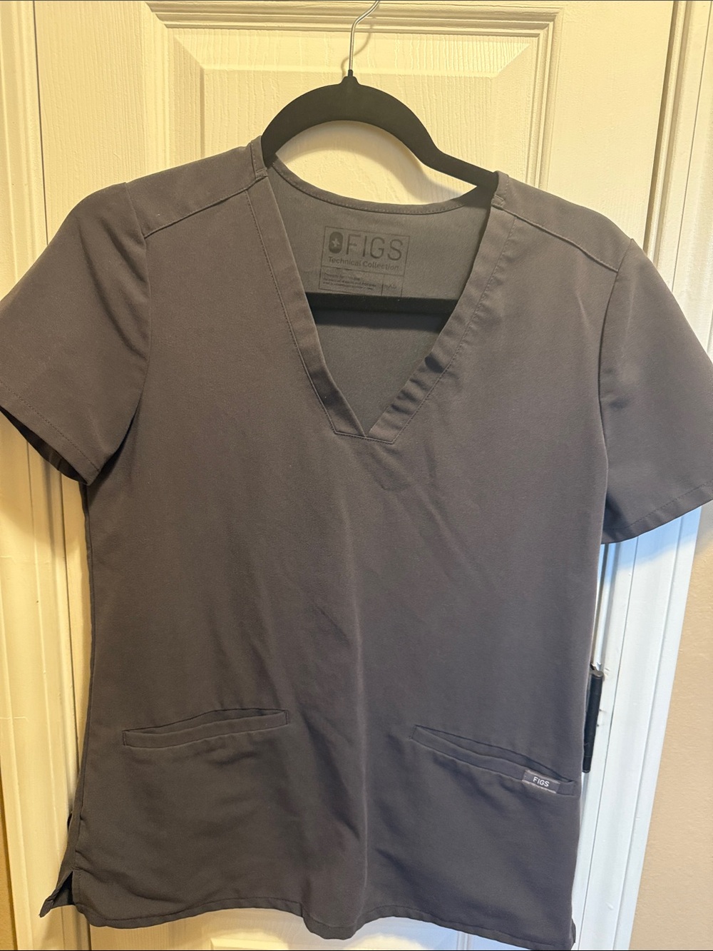 Figs V-neck Scrub Top in Slate